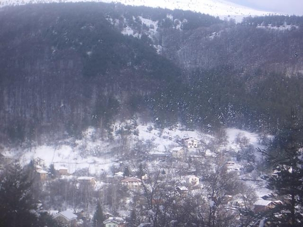 Снимка на Чуйпетлово през зимата